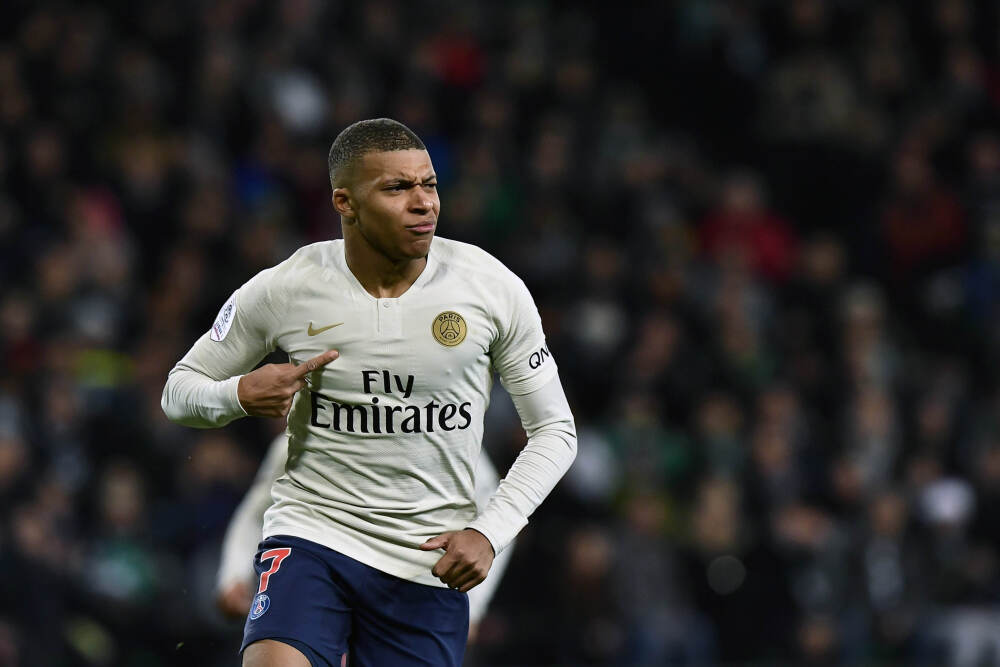 美军航母进入印度洋